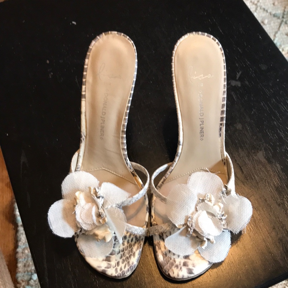 Donald J Pliner snake skin heels